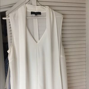 Eloqui Sleeveless Suit Top